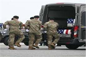 الجيش الأمريكي يحدد عسكريين قتلوا في حادث جوي بالعراق