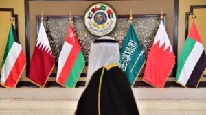 الإمارات وقطر والبحرين تعلن التصدي لهجمات إيرانية وسط تصاعد التوتر في الخليج